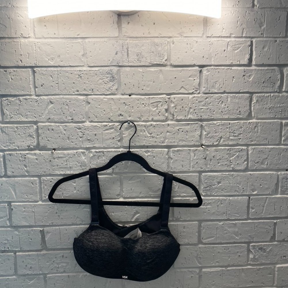 Victoria Secret Sports Bra vsx 34C
